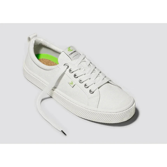 NEW Cariuma Oca Low Top Lace Up Organic Canvas Sneakers Off White Unisex W6 M4.5 - Picture 1 of 7
